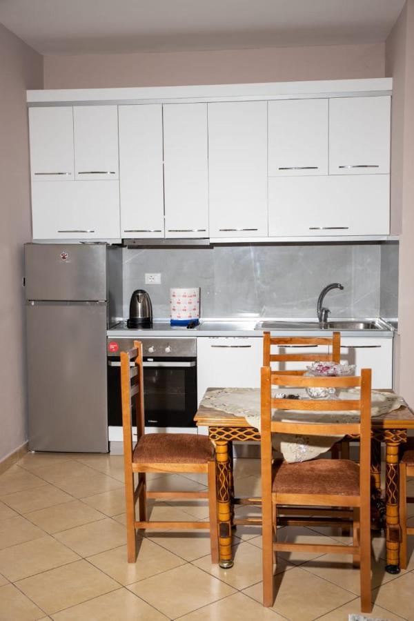 Colombo'S Apartment Vlorë 外观 照片