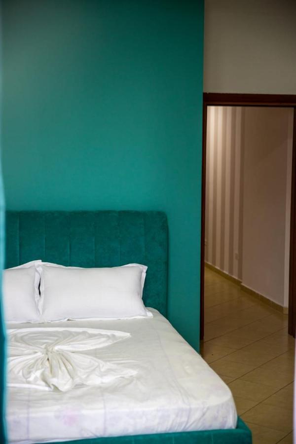 Colombo'S Apartment Vlorë 外观 照片