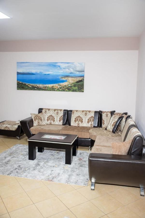 Colombo'S Apartment Vlorë 外观 照片