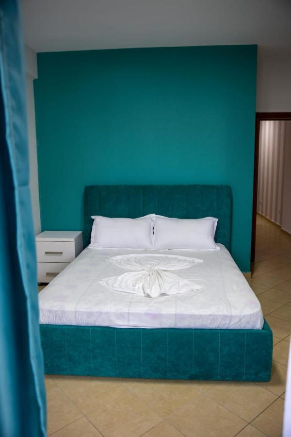 Colombo'S Apartment Vlorë 外观 照片