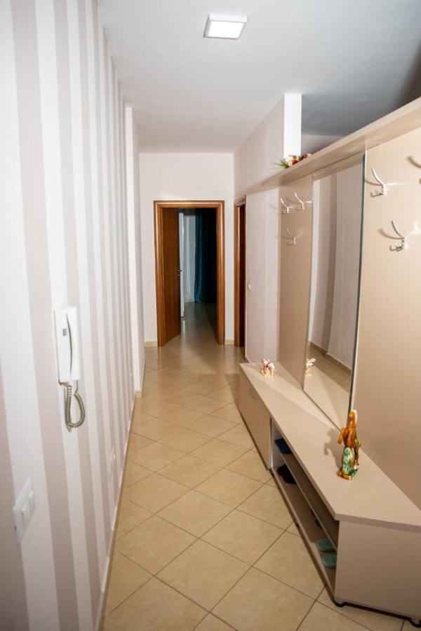 Colombo'S Apartment Vlorë 外观 照片