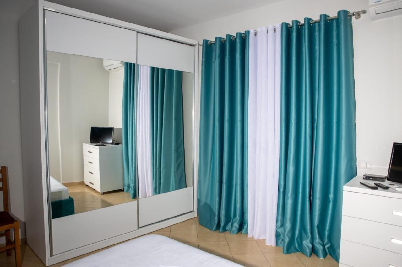 Colombo'S Apartment Vlorë 外观 照片